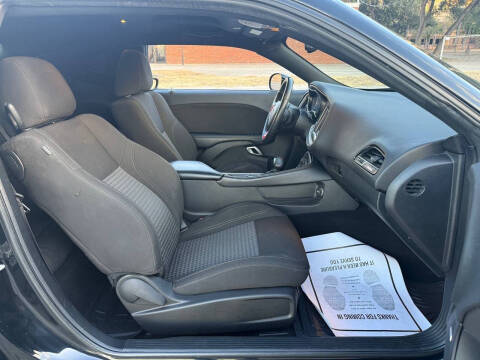 2021 Dodge Challenger SXT