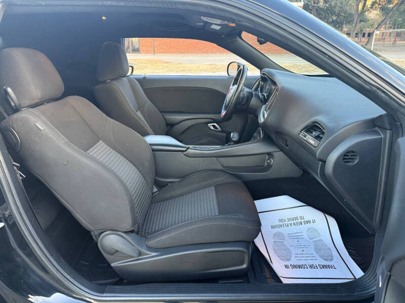 2021 Dodge Challenger SXT