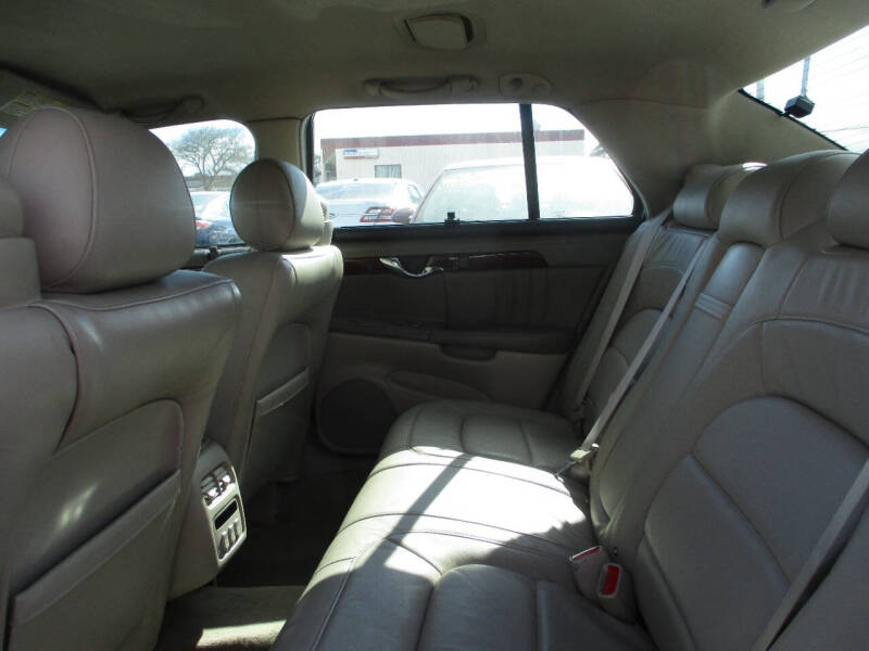 2004 Cadillac DeVille DHS