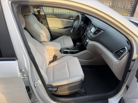 2017 Hyundai Tucson SE