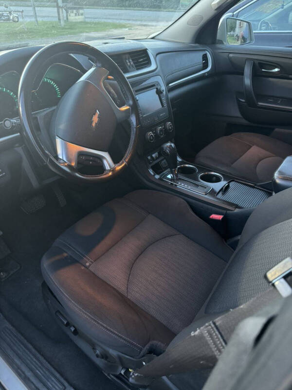 2017 Chevrolet Traverse LT