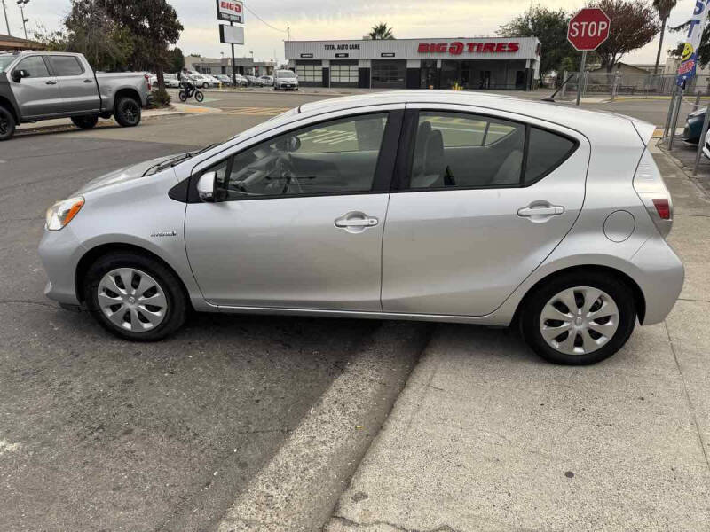 2014 Toyota Prius c