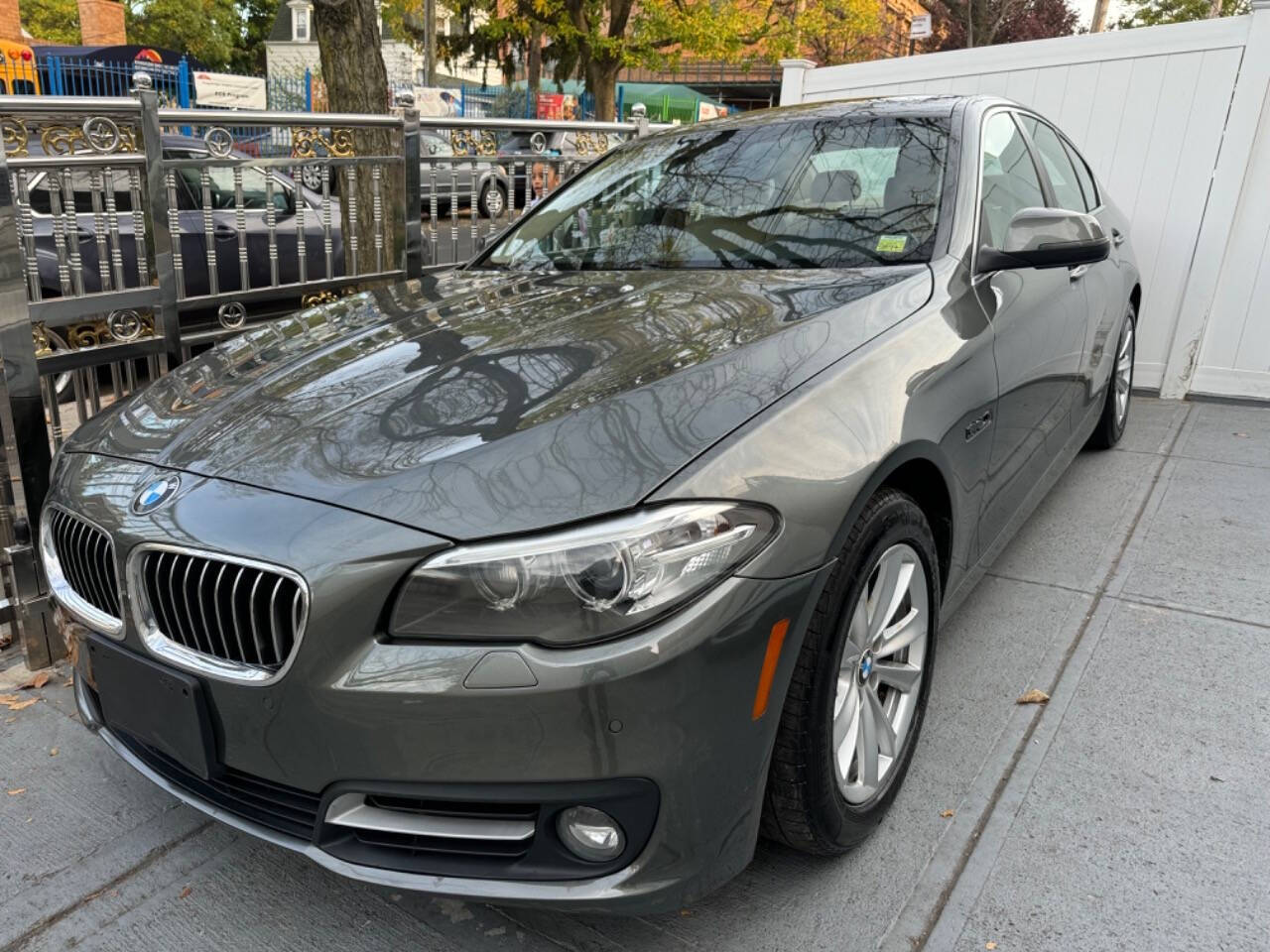 2015 BMW 5 Series for sale at Fauzia's Auto Sales, Inc. in Buchanan, NY