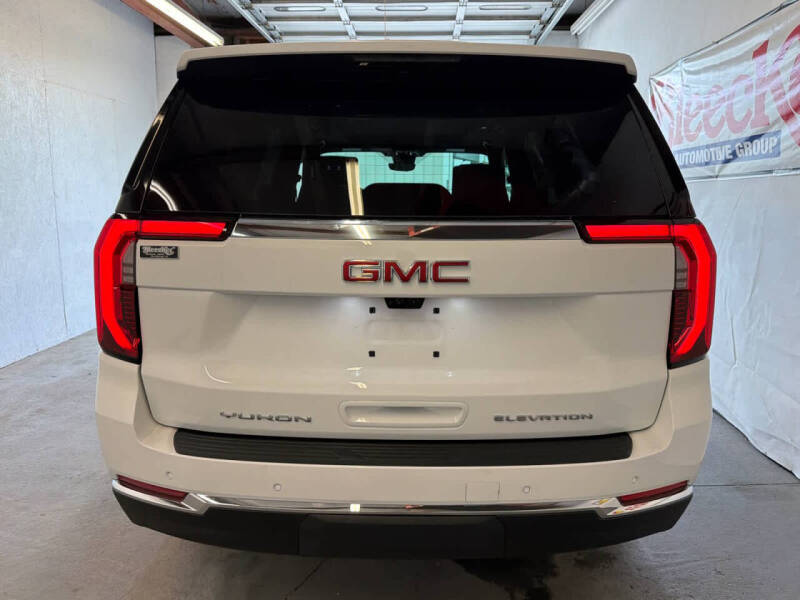 2026 GMC Yukon Elevation