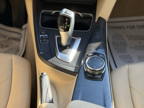 2016 BMW 3 Series 320i