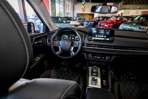 2023 Mitsubishi Outlander PHEV 40th Anniversary