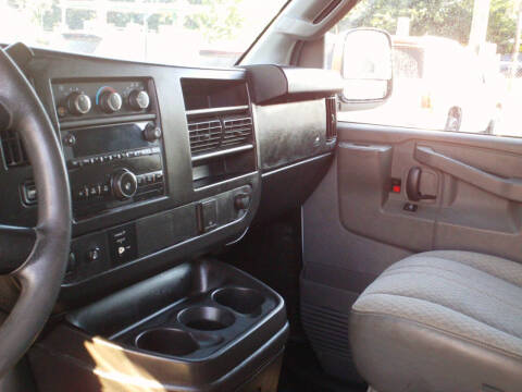 2016 GMC Savana 2500