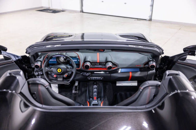 2021 Ferrari 812 GTS