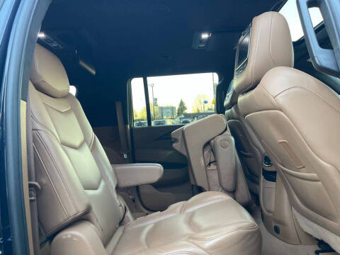 2017 Cadillac Escalade ESV Platinum