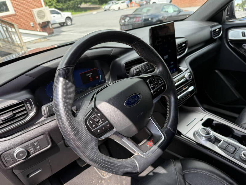 2021 Ford Explorer ST