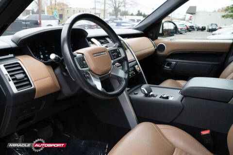 2022 Land Rover Discovery P300 S