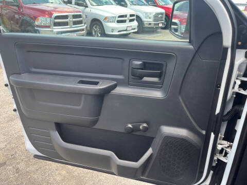 2012 RAM 1500 ST