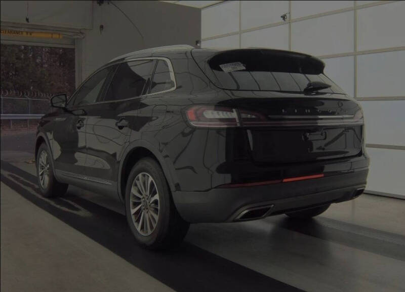 2019 Lincoln Nautilus Select