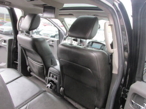 2012 Nissan Pathfinder Silver Edition