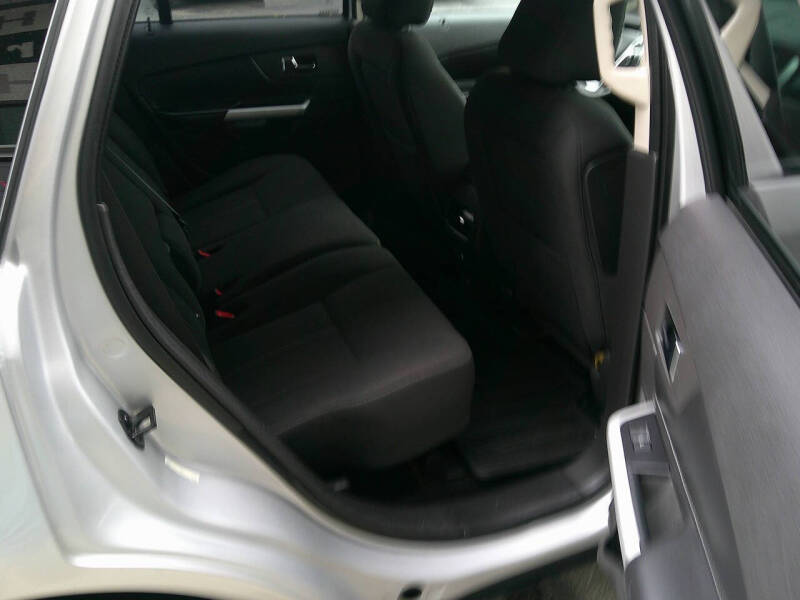 2011 Ford Edge SE