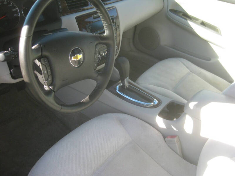 2011 Chevrolet Impala LT