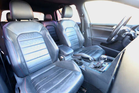 2017 Volkswagen Golf GTI Sport