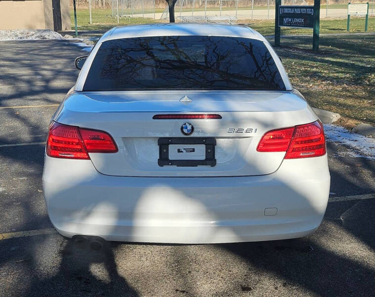 2011 BMW 3 Series 328i