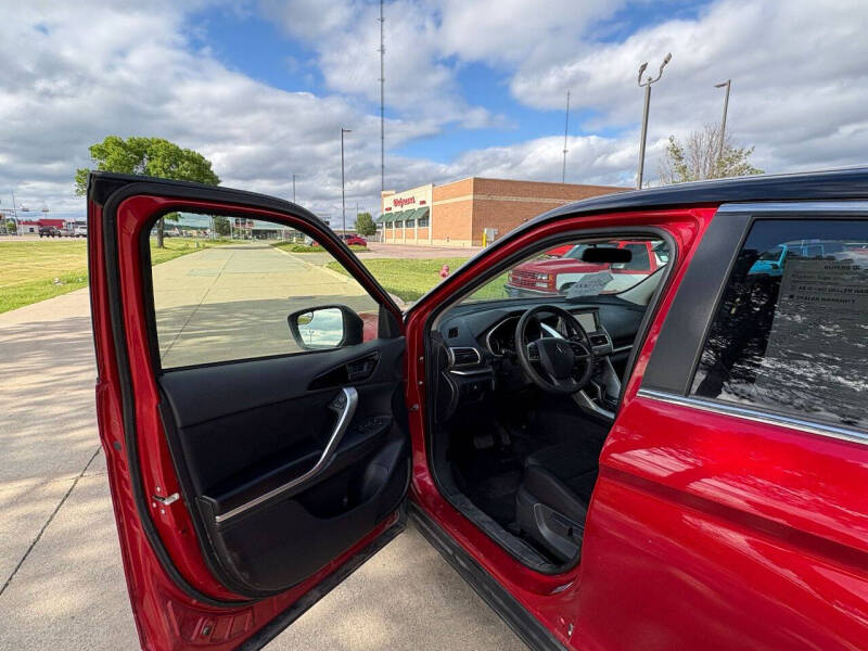2019 Mitsubishi Eclipse Cross ES
