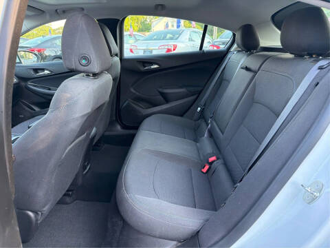2017 Chevrolet Cruze LT Auto
