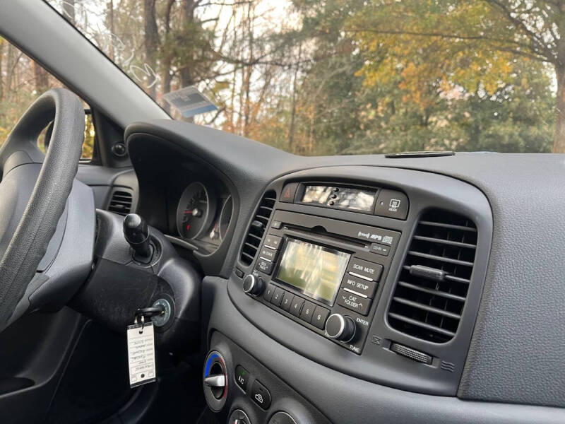 2009 Hyundai Accent GS