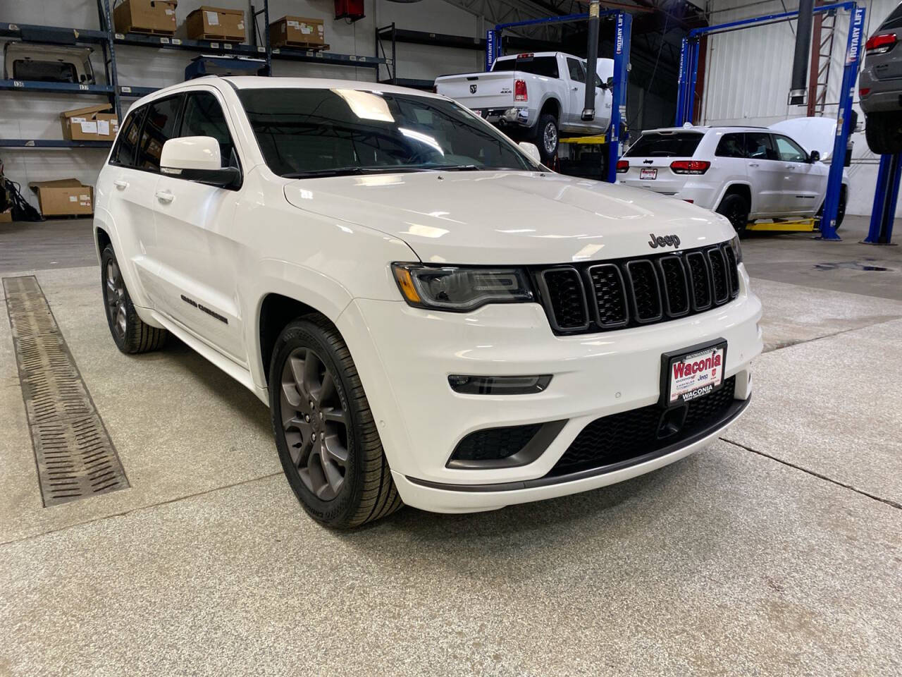 2021 Jeep Grand Cherokee for sale at Victoria Auto Sales in Victoria, MN