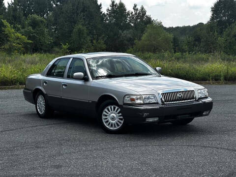 2007 Mercury Grand Marquis for sale at Apex Autos Inc. in Fredericksburg VA