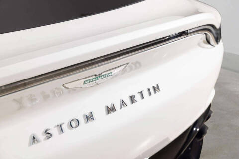 2025 Aston Martin DBX 707