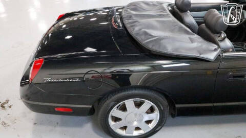 2002 Ford Thunderbird Deluxe