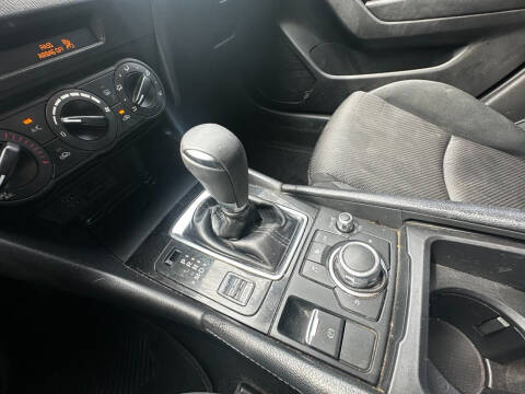 2017 Mazda MAZDA3 Sport