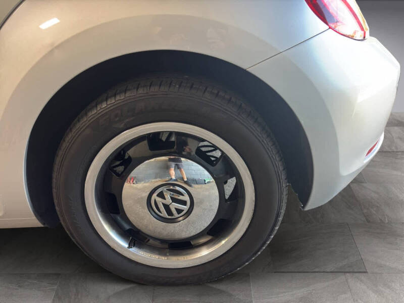 2012 Volkswagen Beetle