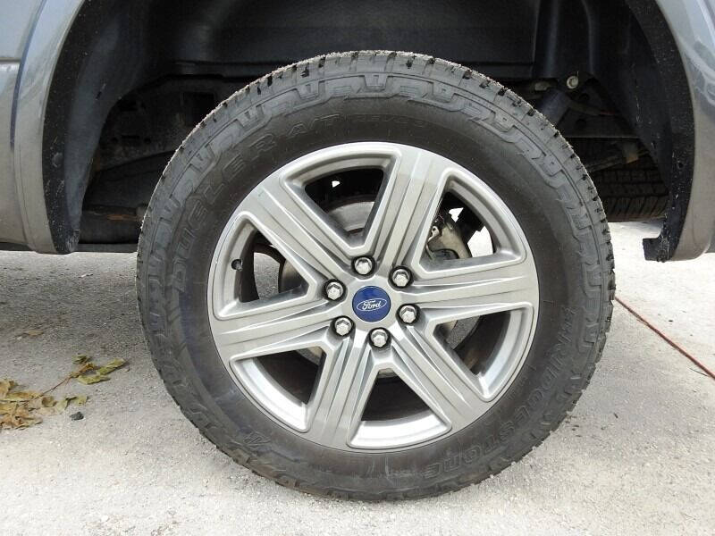 2018 Ford F-150  - $25,900
