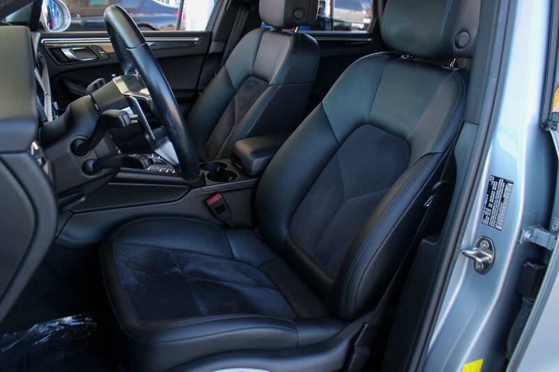 2020 Porsche Macan