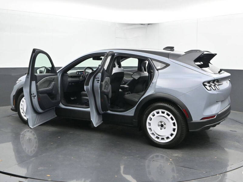 2025 Ford Mustang Mach-E GT