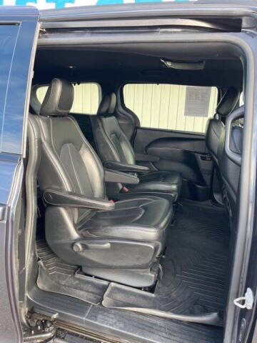 2020 Chrysler Pacifica Hybrid Touring L