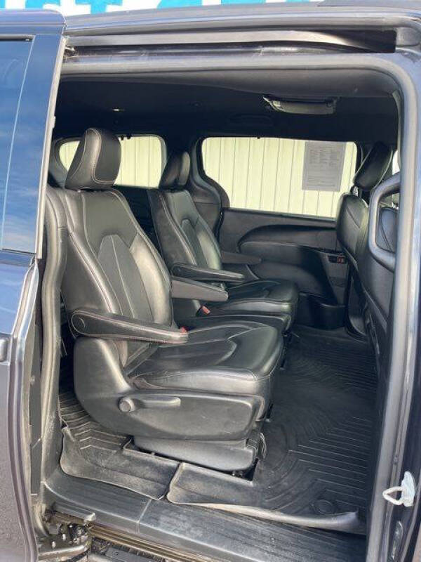 2020 Chrysler Pacifica Hybrid Touring L