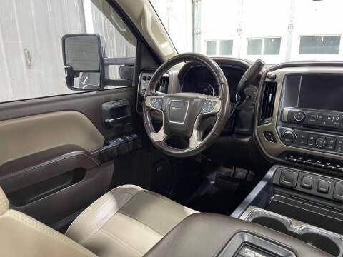 2016 GMC Sierra 2500HD Denali