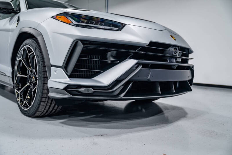 2024 Lamborghini Urus Performante