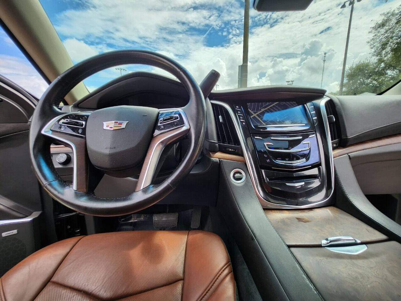 2015 CADILLAC Escalade SUV / Crossover - $36,995