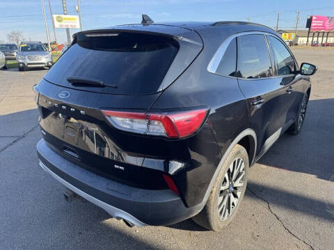 2020 Ford Escape SEL