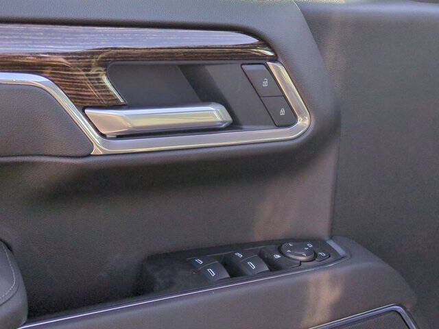 2026 GMC Sierra 1500 Elevation Standard