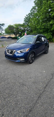 2019 Nissan Kicks SR