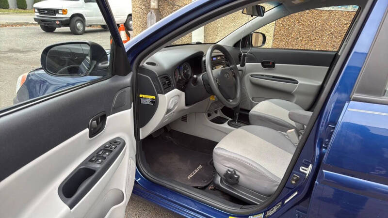 2010 Hyundai Accent GLS