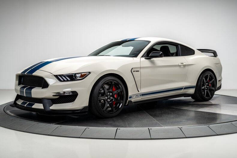 2020 Ford Mustang