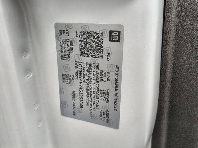 2025 Chevrolet Express 2500