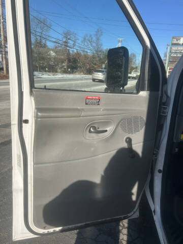 2010 Ford E-Series E-450 SD