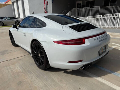 2015 Porsche 911 Carrera 4S