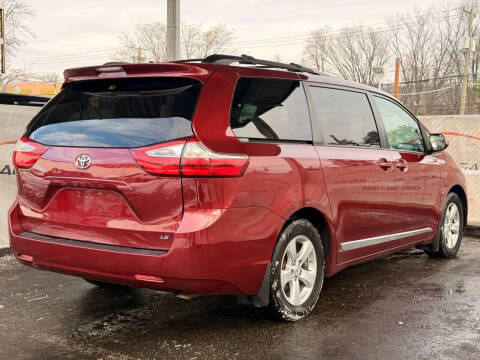 2017 Toyota Sienna