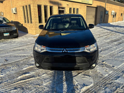 2015 Mitsubishi Outlander SE