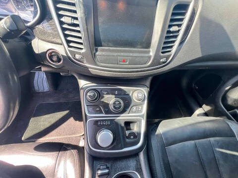 2015 Chrysler 200 C